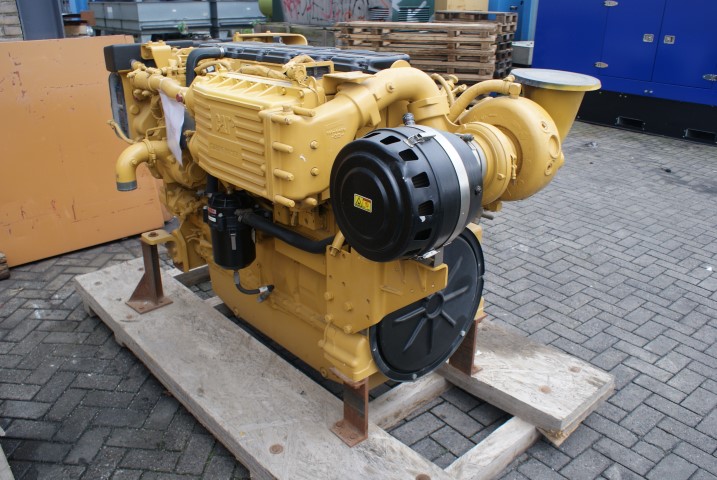 New Surplus Caterpillar C18 ACERT 479HP Diesel  Marine Engine Item-15137 3