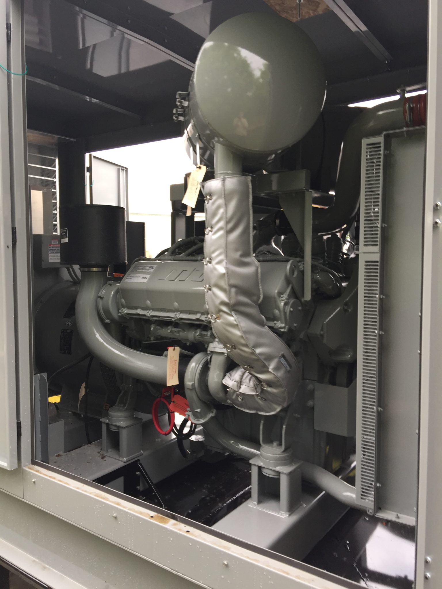New MTU 8V1600 400KW  Generator Set Item-15013 7