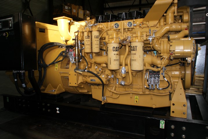 New Surplus Caterpillar C18 Marine 275KW  Generator Set Item-15138 0
