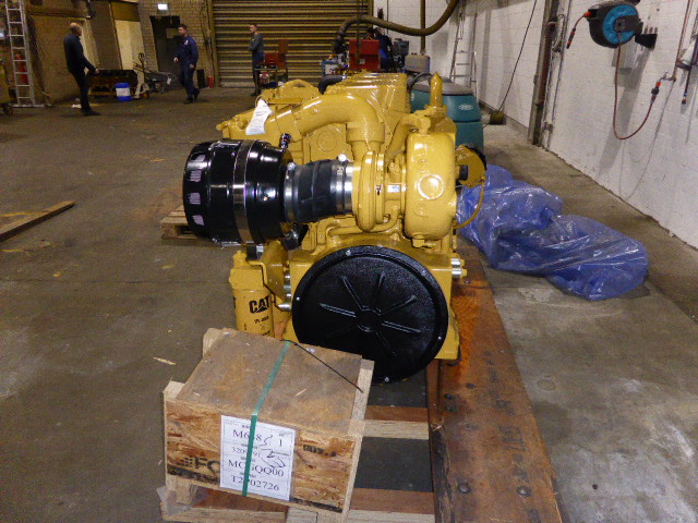 New Surplus Caterpillar C18 ACERT 715HP Diesel  Marine Engine Item-15828 3