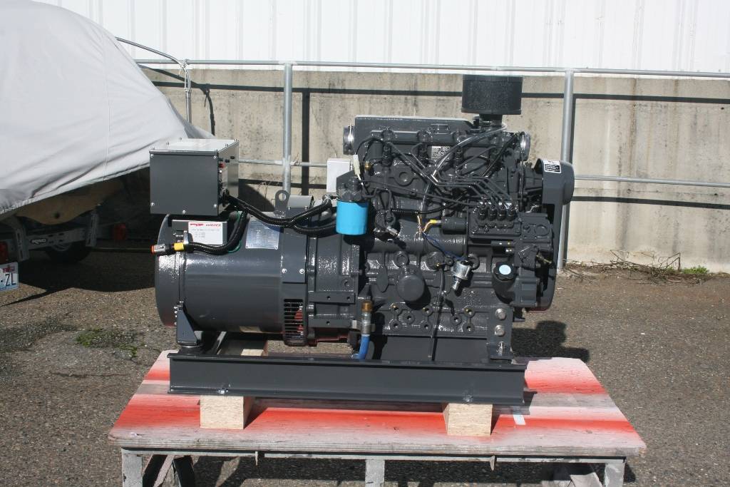 New Surplus Lugger L844L2 20KW  Generator Set Item-15984 4