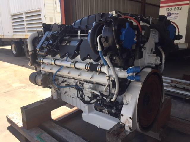 Low Hour Caterpillar C32 ACERT 1900HP Diesel  Marine Engine Item-15992 4