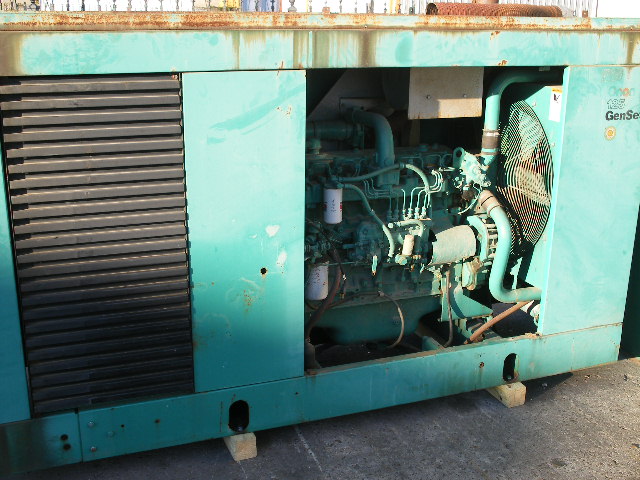 Low Hour Komatsu 0671T 125KW  Generator Set Item-13869 1