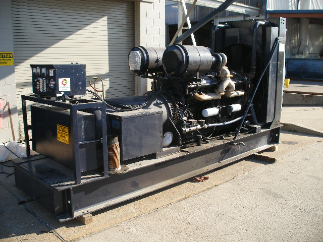 Low Hour Detroit Diesel 16V71T 540KW  Generator Set Item-14001 0