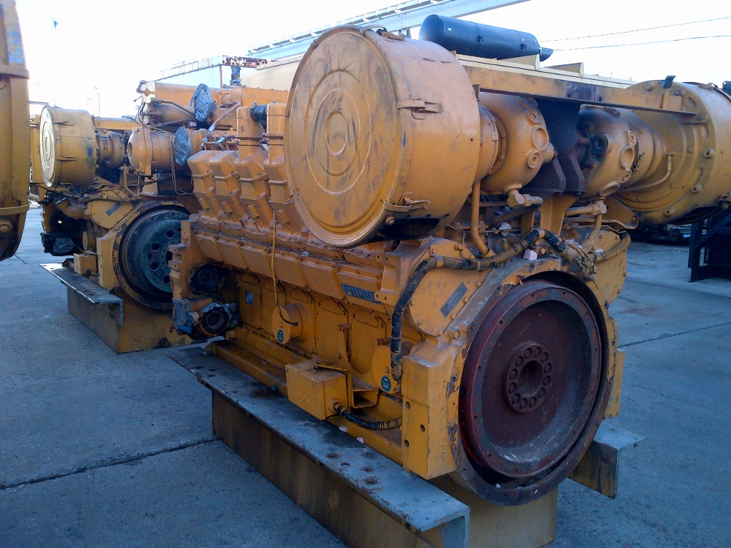 High Hour Runner Caterpillar 3512 DITA 1200HP Diesel  Marine Engine Item-14617 2