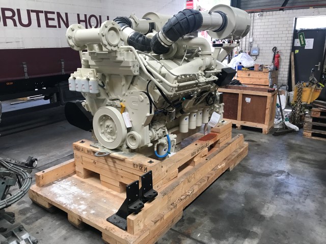 New Surplus Cummins KTA38-M2 1200HP Diesel  Marine Engine Item-16172 3