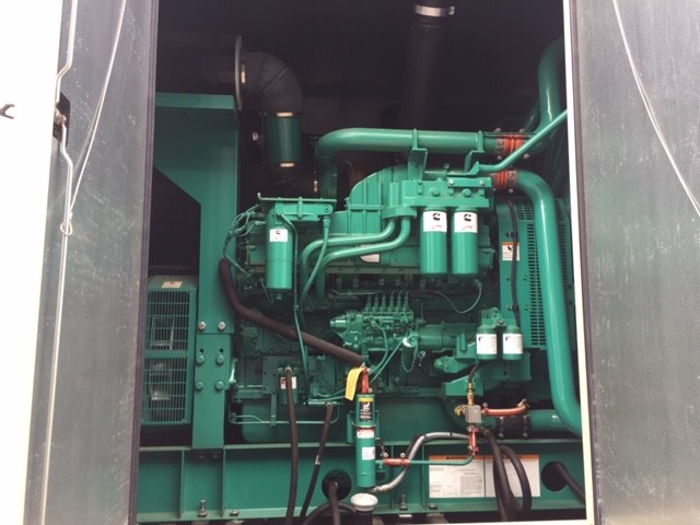 New Surplus Cummins QST30-G5 NR2 900KW  Generator Set Item-16238 5