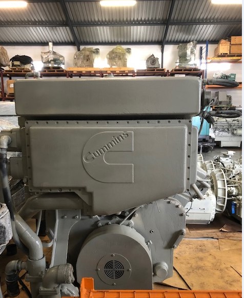 Good Used Cummins KTA38-M2 1350HP Diesel  Marine Engine Item-16435 1