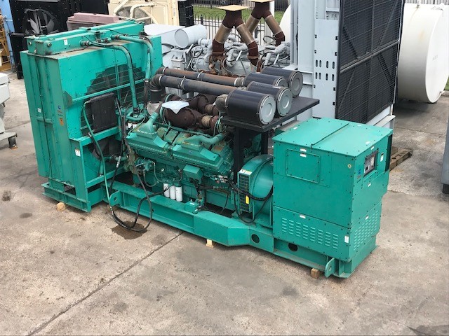 Low Hour Cummins QSK60-G6 2000KW  Generator Set Item-16537 7