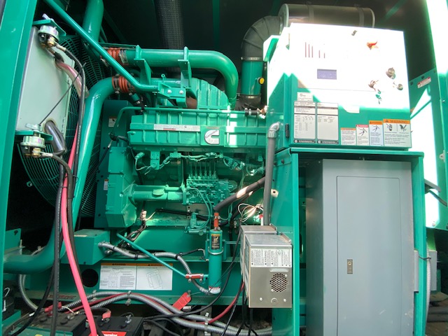 Low Hour Cummins QST30-G5 1000KW  Generator Set Item-16720 3