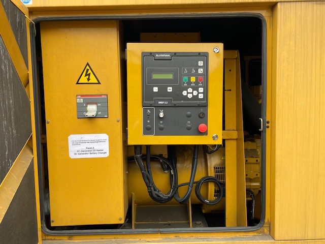 Low Hour International GCD535 200KW  Generator Set Item-16815 5