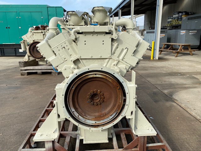 Rebuilt Cummins KTA-38-M1 1000HP Diesel  Marine Engine Item-16810 2