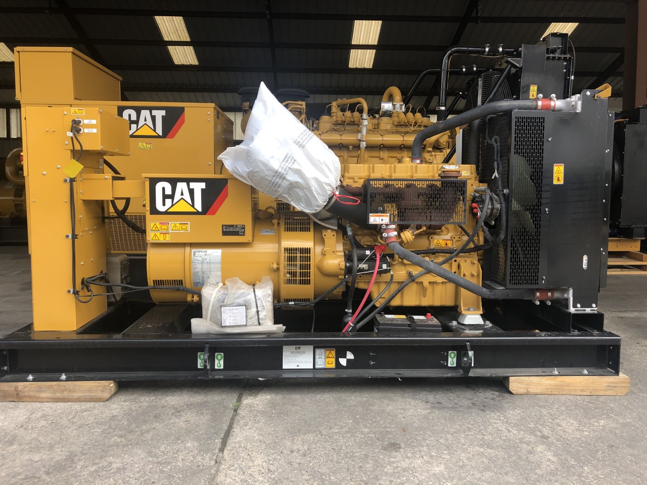 New Caterpillar C7.1 200KW  Generator Set Item-16997 0