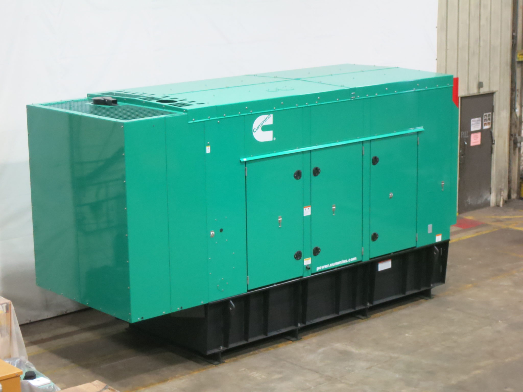 New Cummins QSX15-G9 500KW  Generator Set Item-18111 1