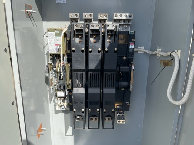 New ASCO Series 300 800 Amp  Transfer Switch Item-18298 1