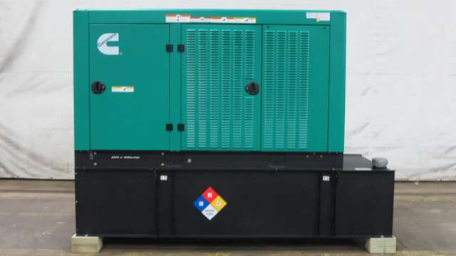 New Cummins QSB5-G13 NR3 100KW  Generator Set Item-18563 0