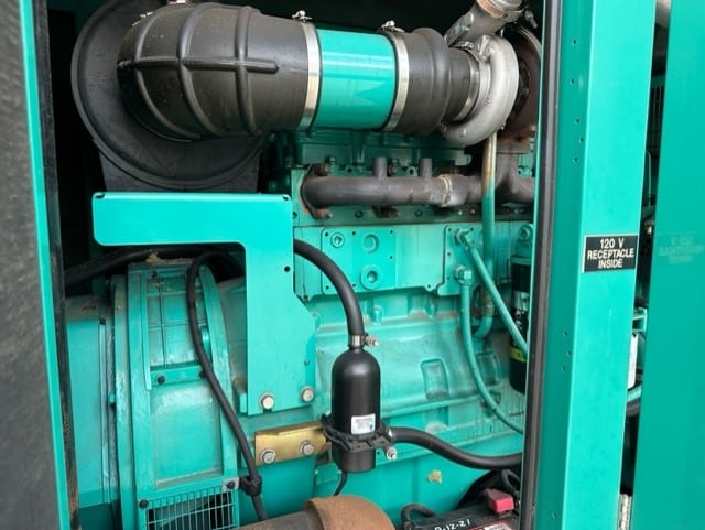 Low Hour Cummins QSL9-G2 NR3 200KW  Generator Set Item-18849 5