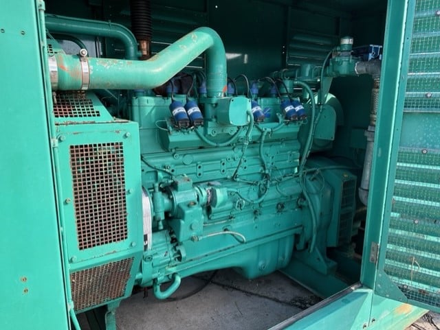 Low Hour Cummins GTA855-G3 250KW  Generator Set Item-18907 4
