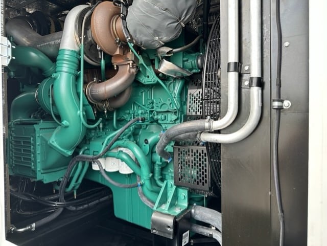 New Volvo TWD1672GE 550KW  Generator Set Item-19033 8