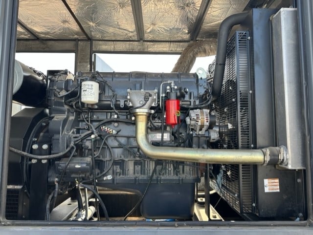 Low Hour Iveco 10.3L 300KW  Generator Set Item-19083 5