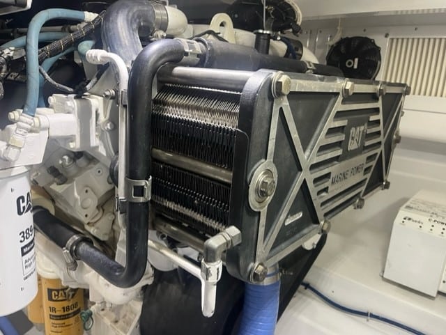 High Hour Runner Caterpillar C32 1900HP Diesel  Marine Engine Item-19354 10